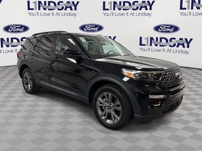 Certified 2023 Ford Explorer XLT w/ Equipment Group 202A