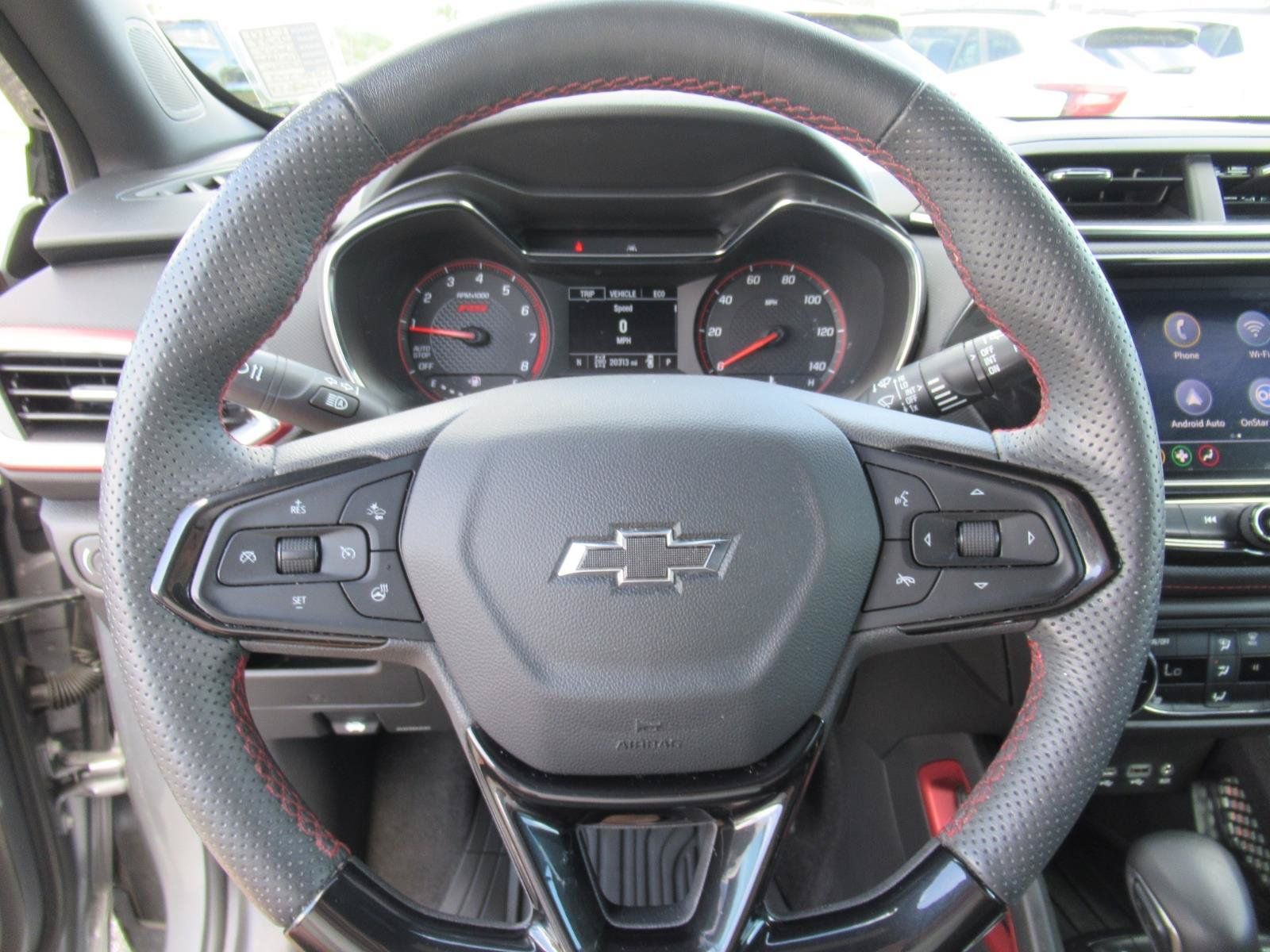 Used 2023 Chevrolet TrailBlazer RS w/ Sun and Liftgate Package AWD/4WD image 19