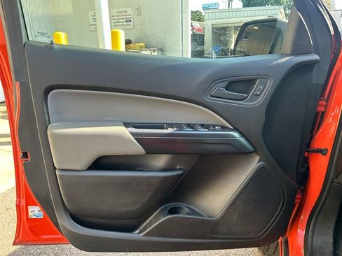 Used 2019 Chevrolet Colorado W/T w/ WT Convenience Package image 9