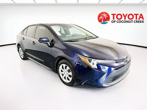 Used 2025 Toyota Corolla LE FWD image 1