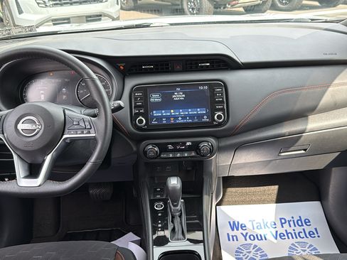 Certified 2024 Nissan Kicks SR FWD image 5