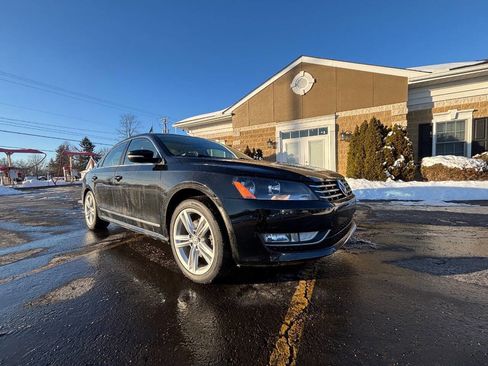 Used 2014 Volkswagen Passat 3.6 SEL Premium image 7