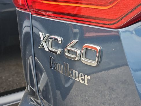 Used 2024 Volvo XC60 B5 Core w/ Protection Package Premier AWD/4WD image 8