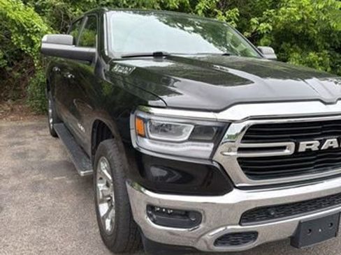 Used 2019 RAM 1500 Big Horn AWD/4WD image 2