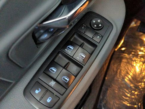 Used 2018 RAM 1500 Outdoorsman AWD/4WD image 22