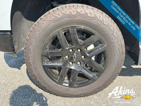 Certified 2025 Chevrolet Silverado 1500 Custom Trail Boss AWD/4WD image 13