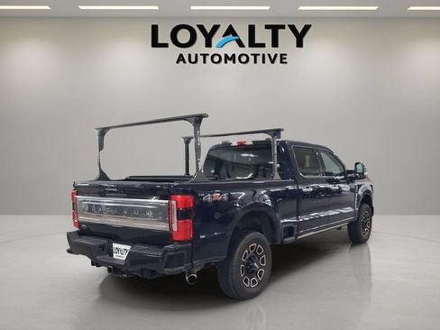Used 2023 Ford F250 Platinum AWD/4WD image 5