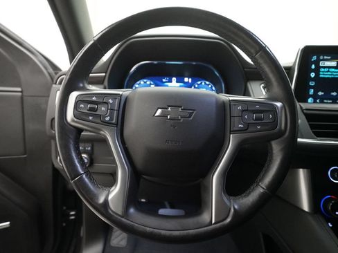 Used 2023 Chevrolet Suburban Z71 w/ Luxury Package AWD/4WD image 4