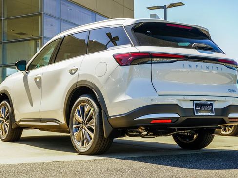 New 2026 INFINITI QX60 Luxe FWD image 8