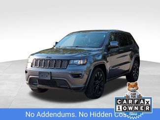 Used 2020 Jeep Grand Cherokee Altitude image 1