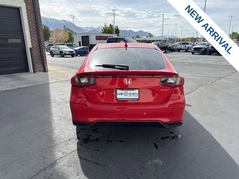 Used 2025 Honda Civic Sport image 6