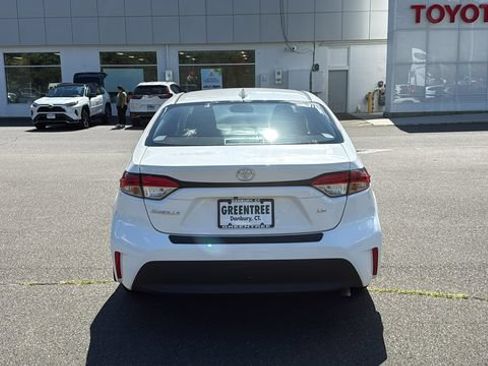 Used 2025 Toyota Corolla LE FWD image 5