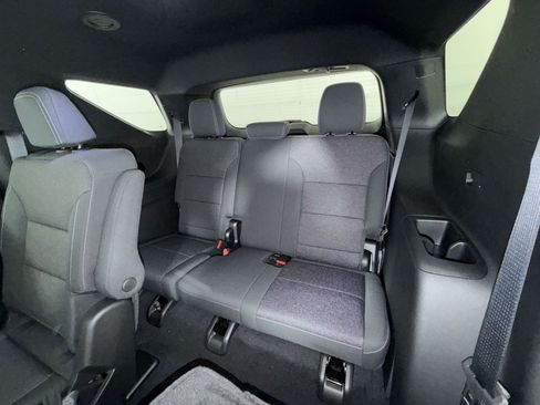 New 2026 Chevrolet Traverse LT FWD image 25