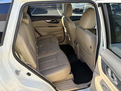 Used 2014 Nissan Rogue SL image 24