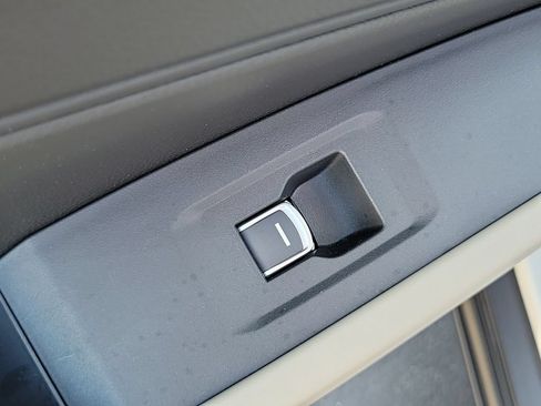 Certified 2023 Honda Accord EX image 15