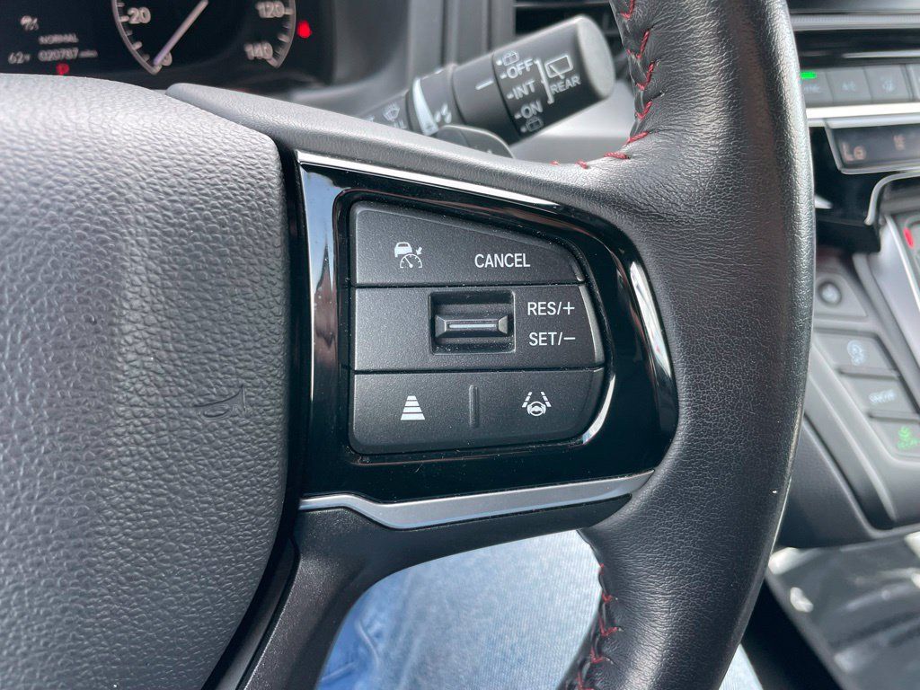Used 2025 Honda Odyssey Sport-L image 25