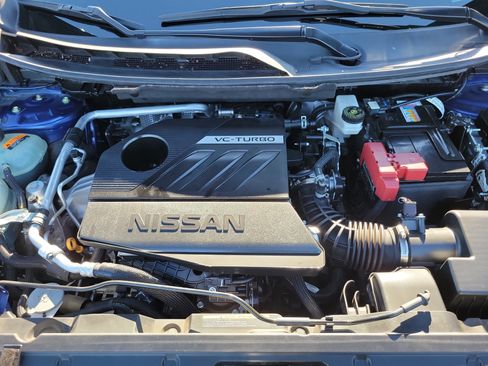 Used 2023 Nissan Rogue SV image 24