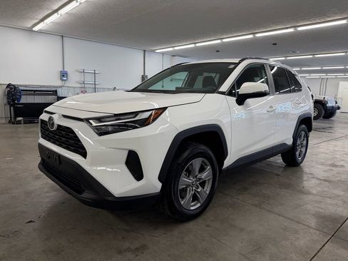 Used 2024 Toyota RAV4 XLE FWD image 1