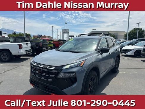 Used 2025 Nissan Rogue SV AWD/4WD image 5