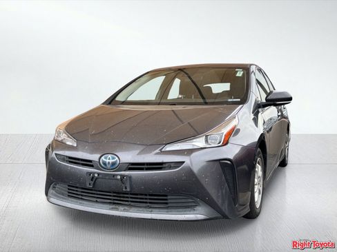 Used 2021 Toyota Prius LE FWD image 2