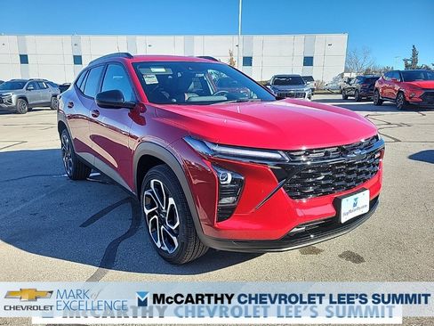 New 2026 Chevrolet Trax RS image 1