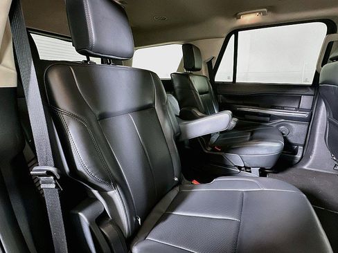 Used 2024 Ford Expedition XLT AWD/4WD image 27
