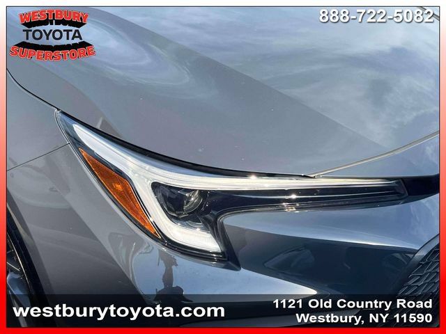 Used 2024 Toyota Corolla SE w/ SE Premium Package FWD image 7