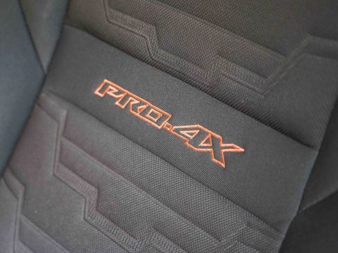 Used 2023 Nissan Frontier PRO-4X w/ Technology Package image 31