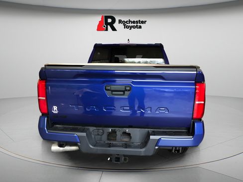 Certified 2025 Toyota Tacoma TRD Sport AWD/4WD image 7
