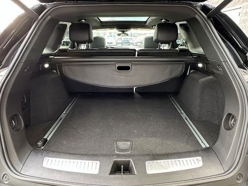 Certified 2025 Cadillac XT5 Premium Luxury image 4