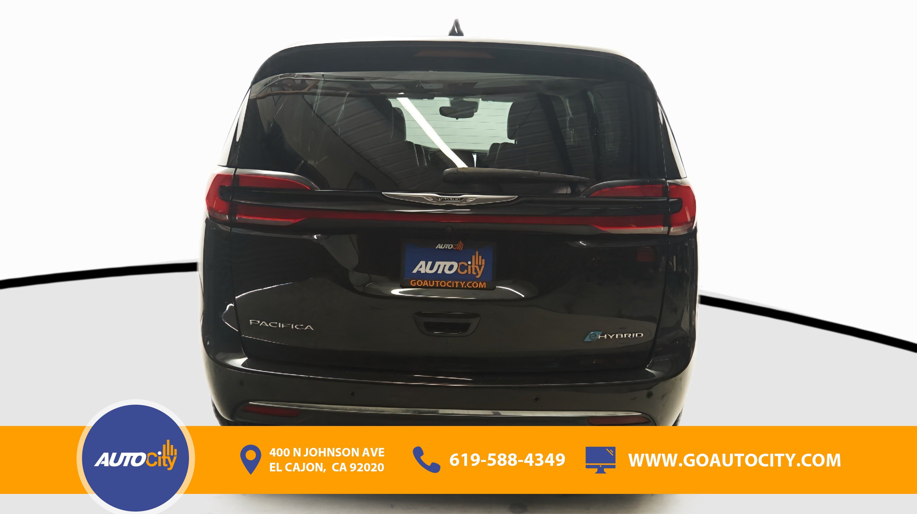 Used 2024 Chrysler Pacifica Limited FWD image 10