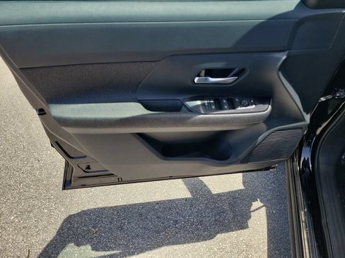 Certified 2026 Nissan Kicks SV FWD image 26