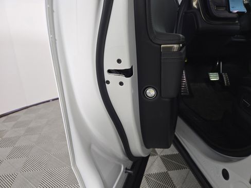 Used 2022 Rivian R1S Launch Edition image 32