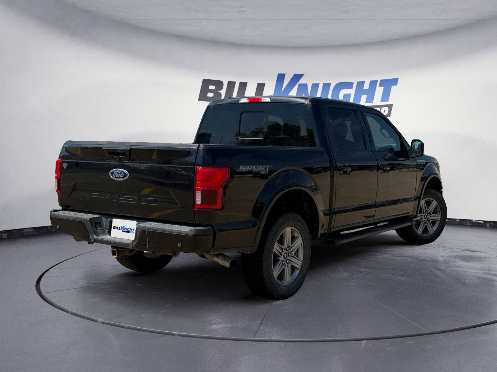 Used 2019 Ford F150 Lariat w/ Equipment Group 502A Luxury AWD/4WD image 5