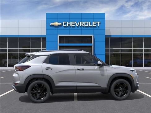 New 2026 Chevrolet TrailBlazer LT FWD image 5
