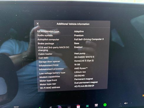 Used 2022 Tesla Model S Plaid image 20