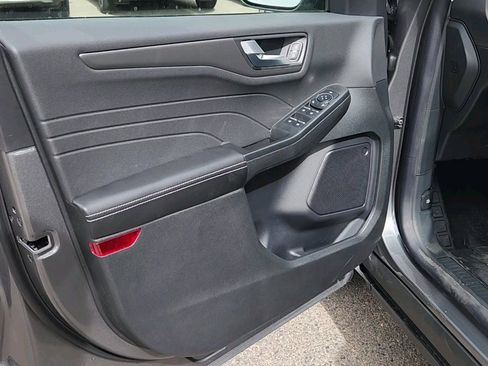 New 2025 Ford Escape PHEV image 10