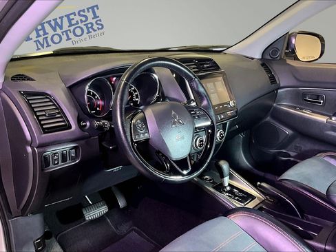 Used 2024 Mitsubishi Outlander Sport SE AWD/4WD image 17