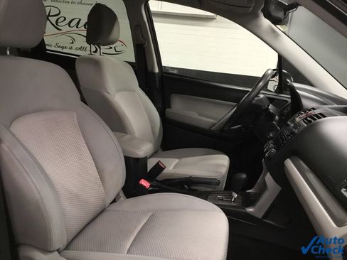 Used 2014 Subaru Forester 2.5i Premium w/ All-Weather Package image 32
