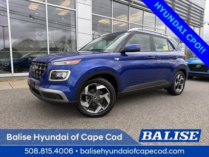 Certified 2022 Hyundai Venue Limited w/ Cargo Package