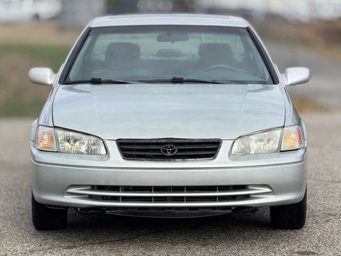 Used 2001 Toyota Camry CE image 5