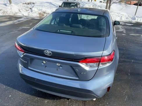 Used 2024 Toyota Corolla LE image 7