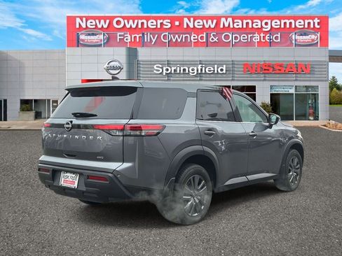 Certified 2024 Nissan Pathfinder S image 5