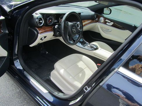 Used 2017 Mercedes-Benz E 300 image 17