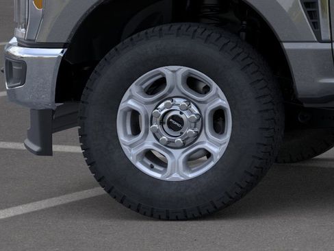 New 2026 Ford F350 XLT w/ FX4 Off-Road Package image 19