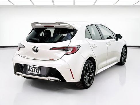 Used 2019 Toyota Corolla XSE FWD image 4