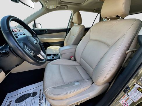 Used 2017 Subaru Outback 2.5i Limited AWD/4WD image 25