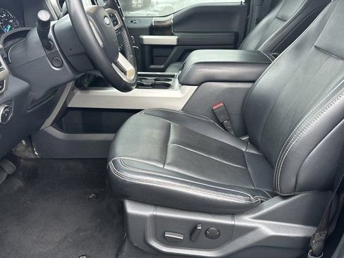 Used 2022 Ford F250 Lariat w/ Lariat Ultimate Package AWD/4WD image 9