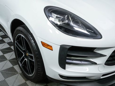 Certified 2021 Porsche Macan S AWD/4WD image 39
