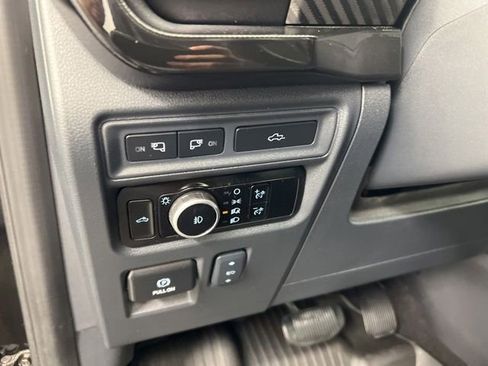 Used 2023 Ford F150 Raptor w/ Equipment Group 802A Raptor R AWD/4WD image 18